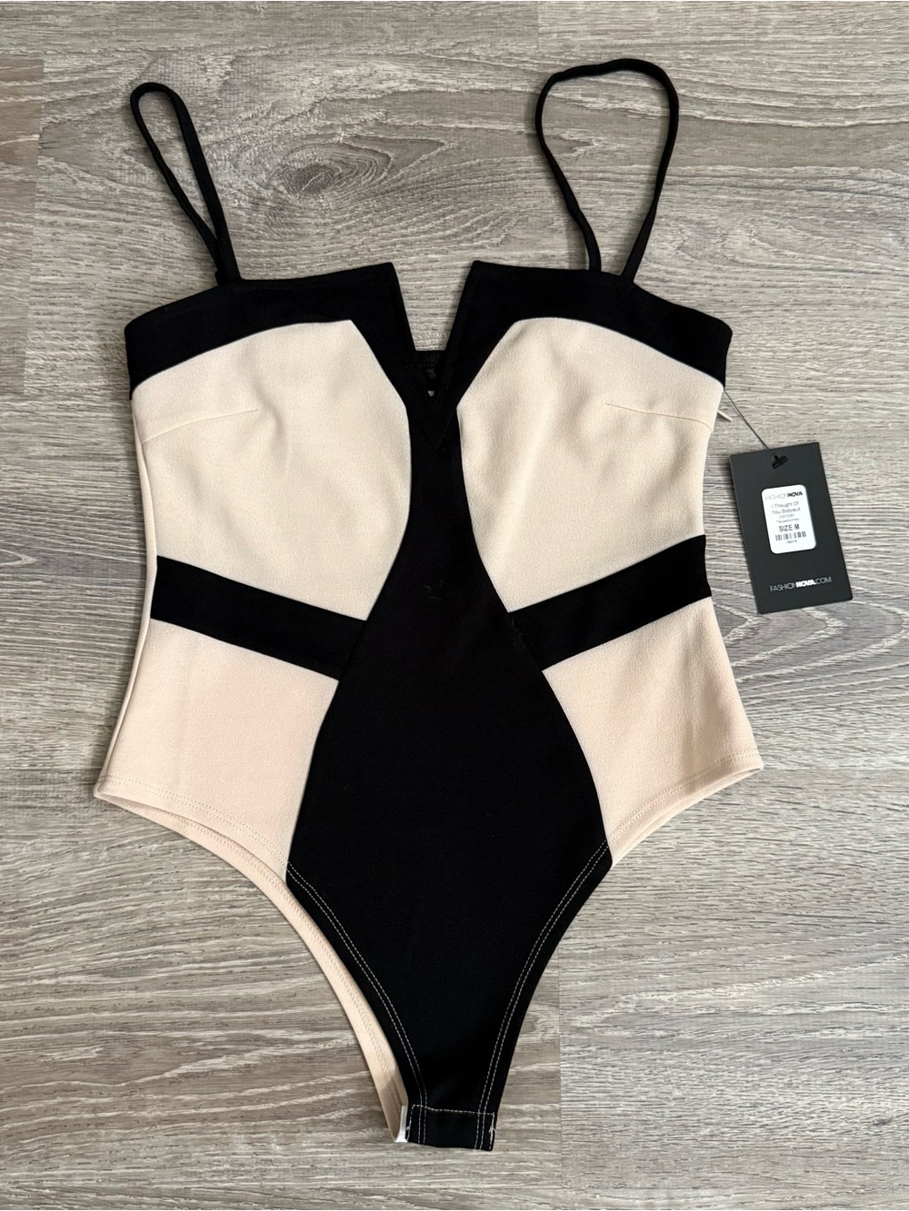 Fashion Nova Women’s Black and Cream Colorblock Bodysuit